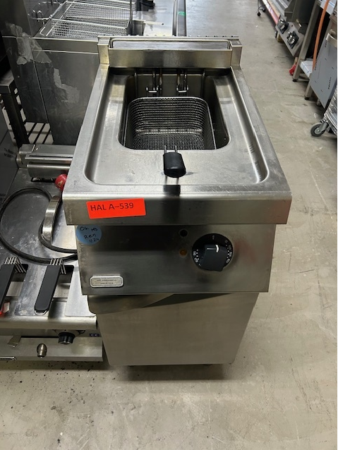friture single, brugt -14 dages garanti. Du kan tilkøbe 12 mdr. for 799 kr.